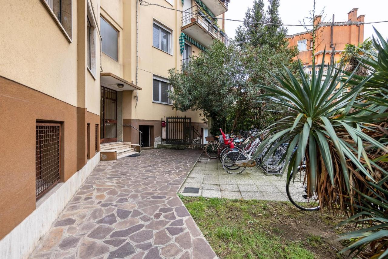 Ferienwohnung Via Mocenigo Lido di Venezia Exterior foto